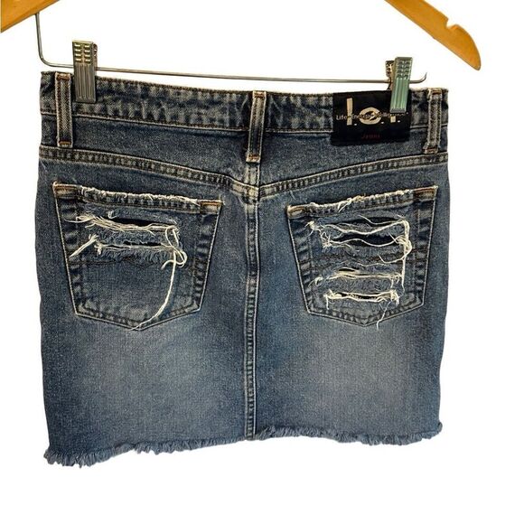 Y2K LEI Distressed Denim Mini Skirt Juniors Size 5 Blue Raw Hem Low Rise Vintage - Picture 2 of 9